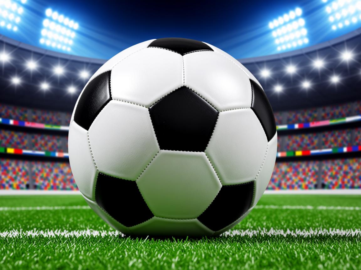 米兰足球官网-拉齐奥中路组织串联有效制造机会,拉齐奥足球俱乐部的辉煌时期 第3张